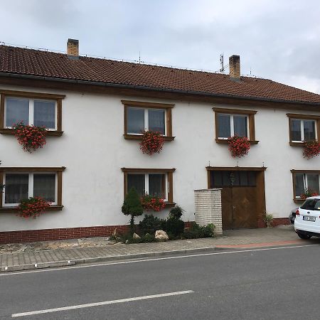 Apartman Olesnik Appartamento Esterno foto