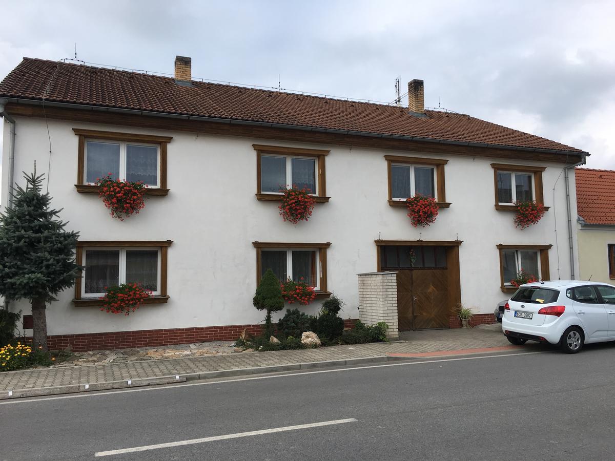 Apartman Olesnik Appartamento Esterno foto