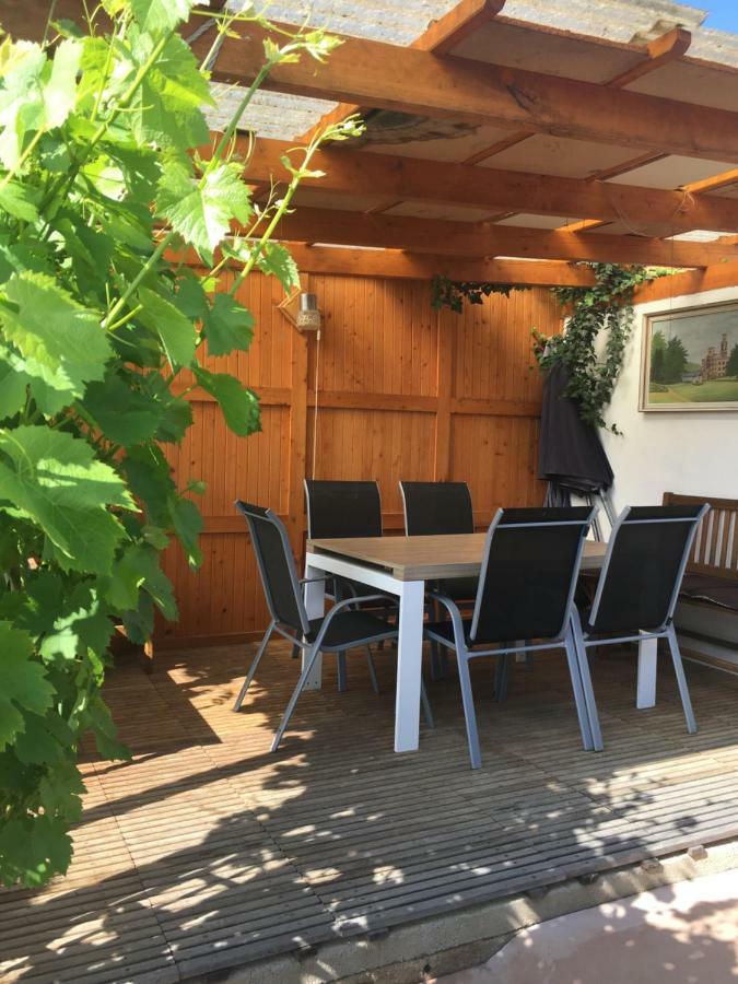 Apartman Olesnik Appartamento Esterno foto
